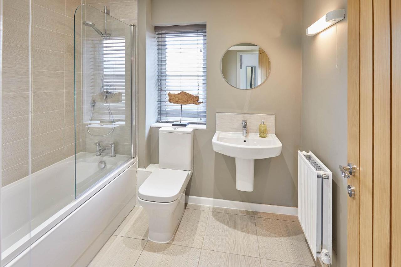 Host & Stay - Lightkeeper'S Cottage Уитби Экстерьер фото